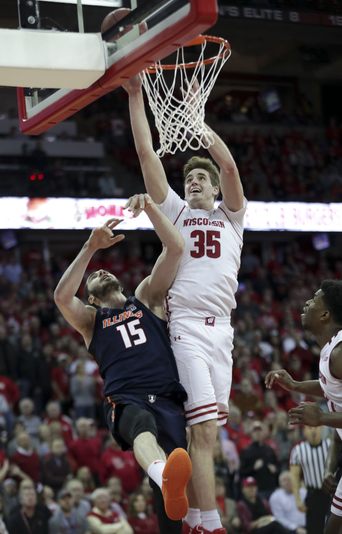 Badgers 64, Fighting Illini 58